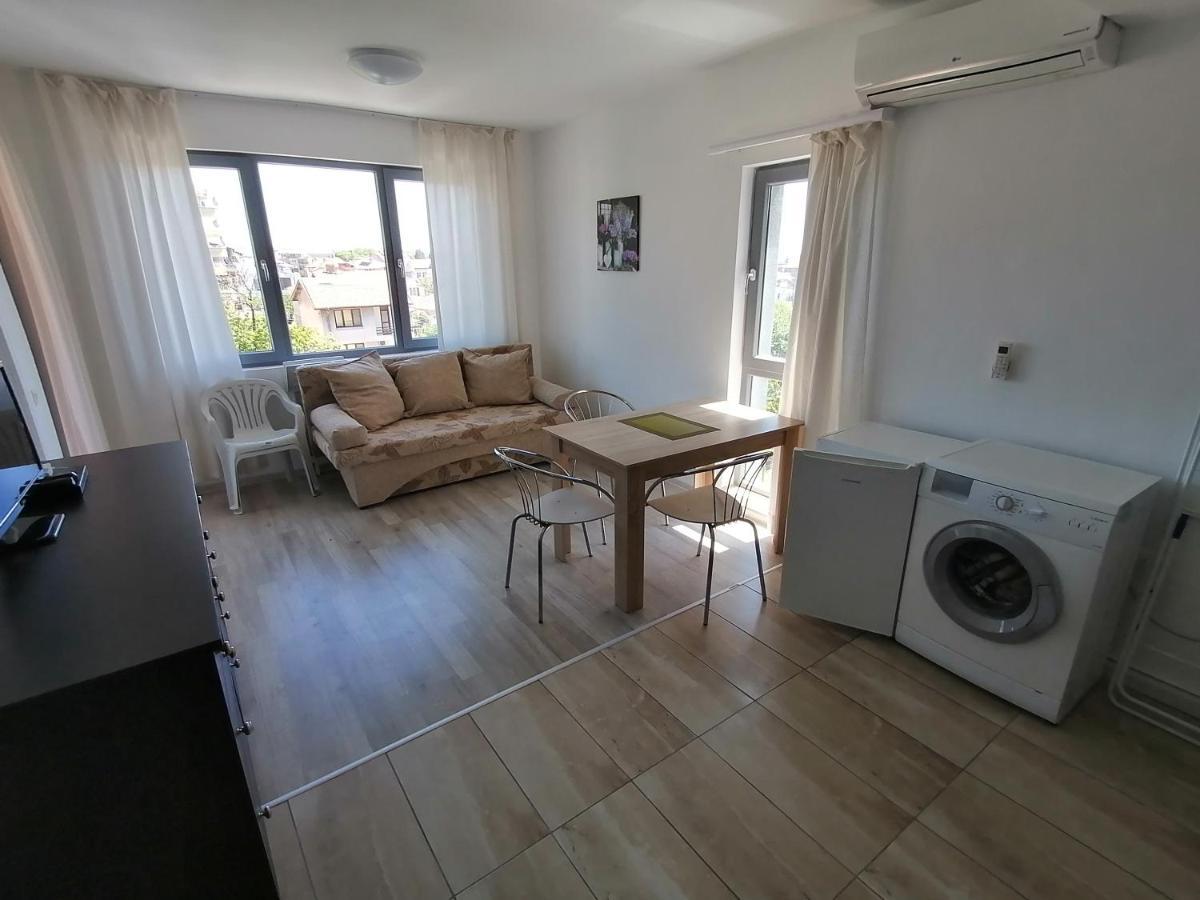 Zoleks Apartment Burgas City Exteriér fotografie